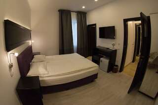 Отели типа «постель и завтрак» Casa Branga B&B Дева Небольшой двухместный номер с 1 кроватью-5